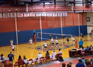 Volleyball Keeps Historic Streak Rolling