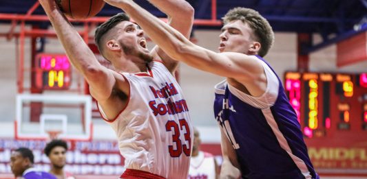 No. 12 Florida Southern falls to Stonehill