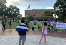 Lakelanders protest Cuba’s slew of arrests