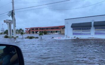 Students encounter devastating floods in southwest Florida