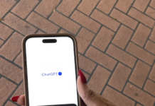 Professors and students attempt to balance AI usage in classrooms