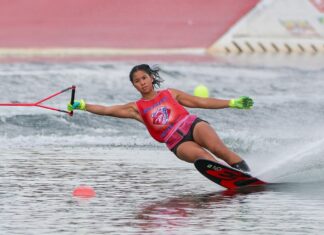 Both water ski teams open season with win