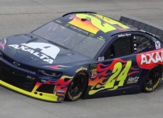 Byron wins back-to-back Daytona 500s; Preece involved in big collision