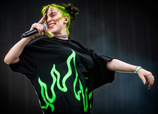 Billie Eilish challenges billionaire culture at WSJ awards