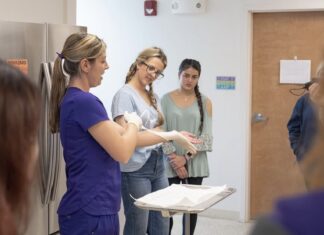 FSC’s Pre-Veterinary Society lends a helping paw and hand